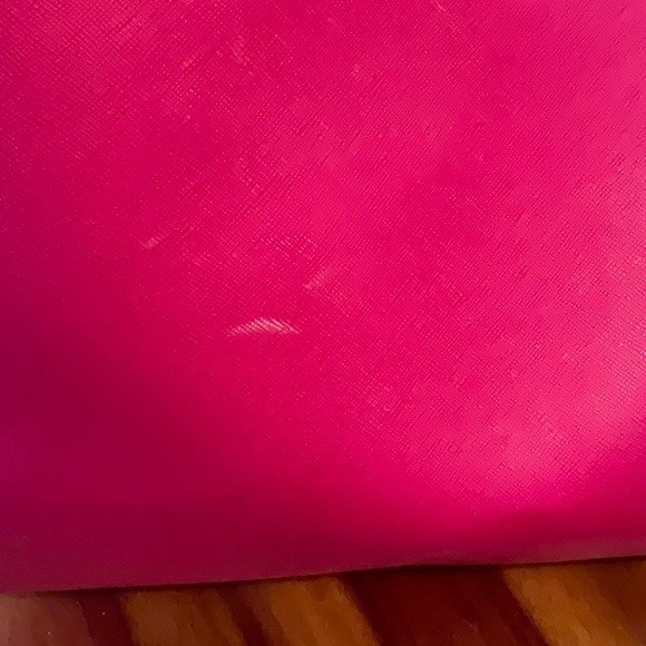 Awesome bright pink Vince Camuto ciao Bella tote - Picture 7 of 10